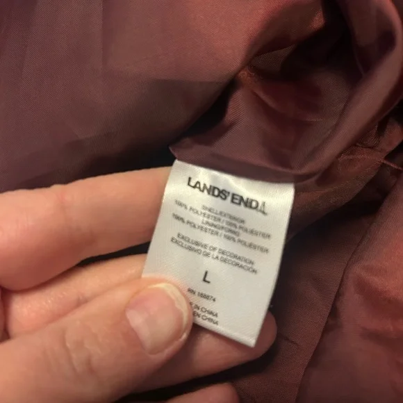 Lands' End Women's Maroon water resistant jacket - Picture 5 of 7